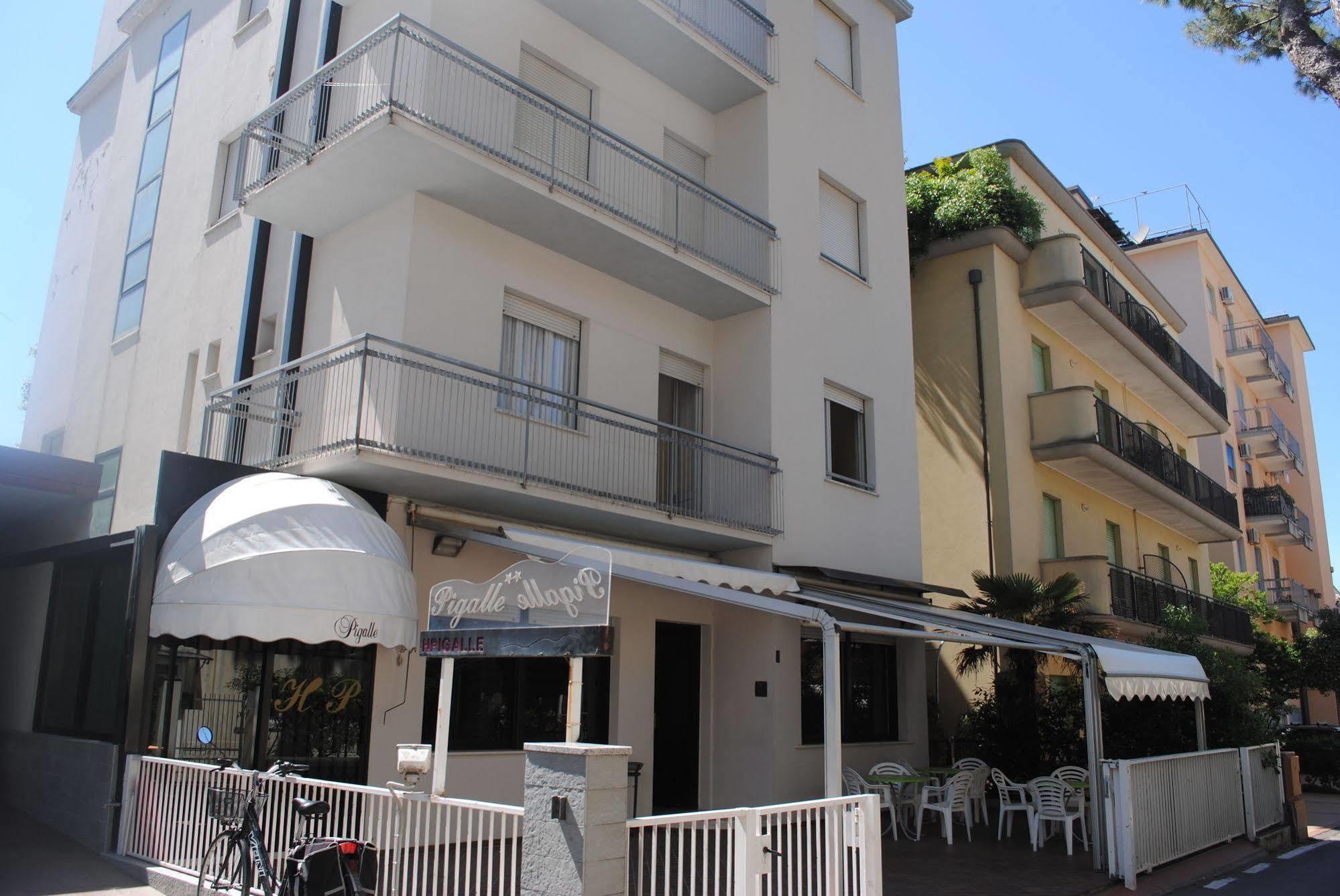 Hotel Pigalle Rimini Buitenkant foto